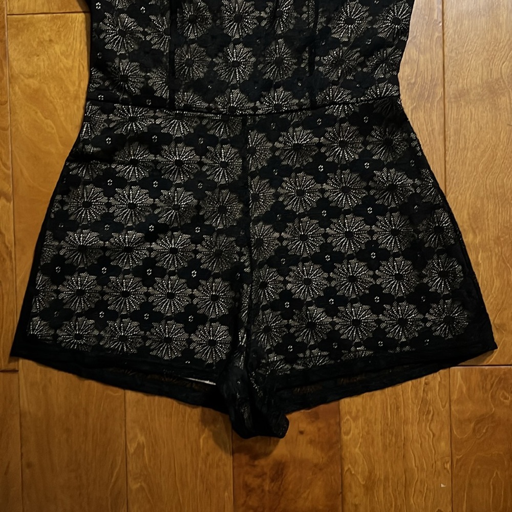 Bleuh Ciel Black Floral Lace Halter Romper Women’s Small Whimsigoth GNO Y2K - Picture 4 of 11